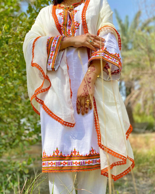 Almas - Image 2