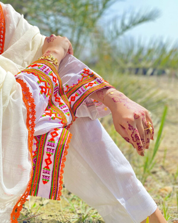 Almas - Image 4